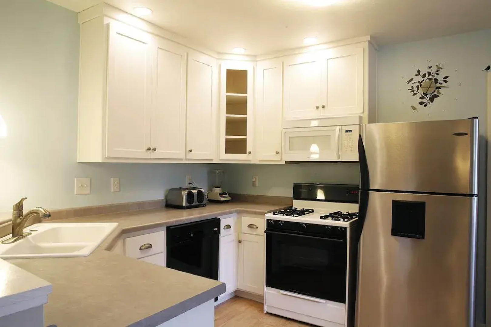 Peninsula Park-View Resort