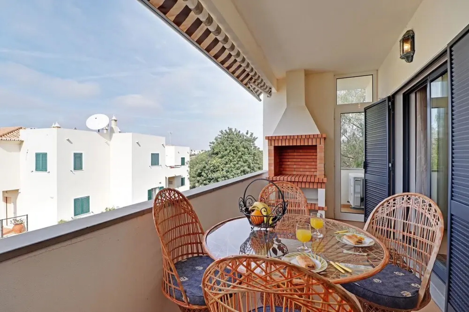 Pera Sea View With Pool by Homing