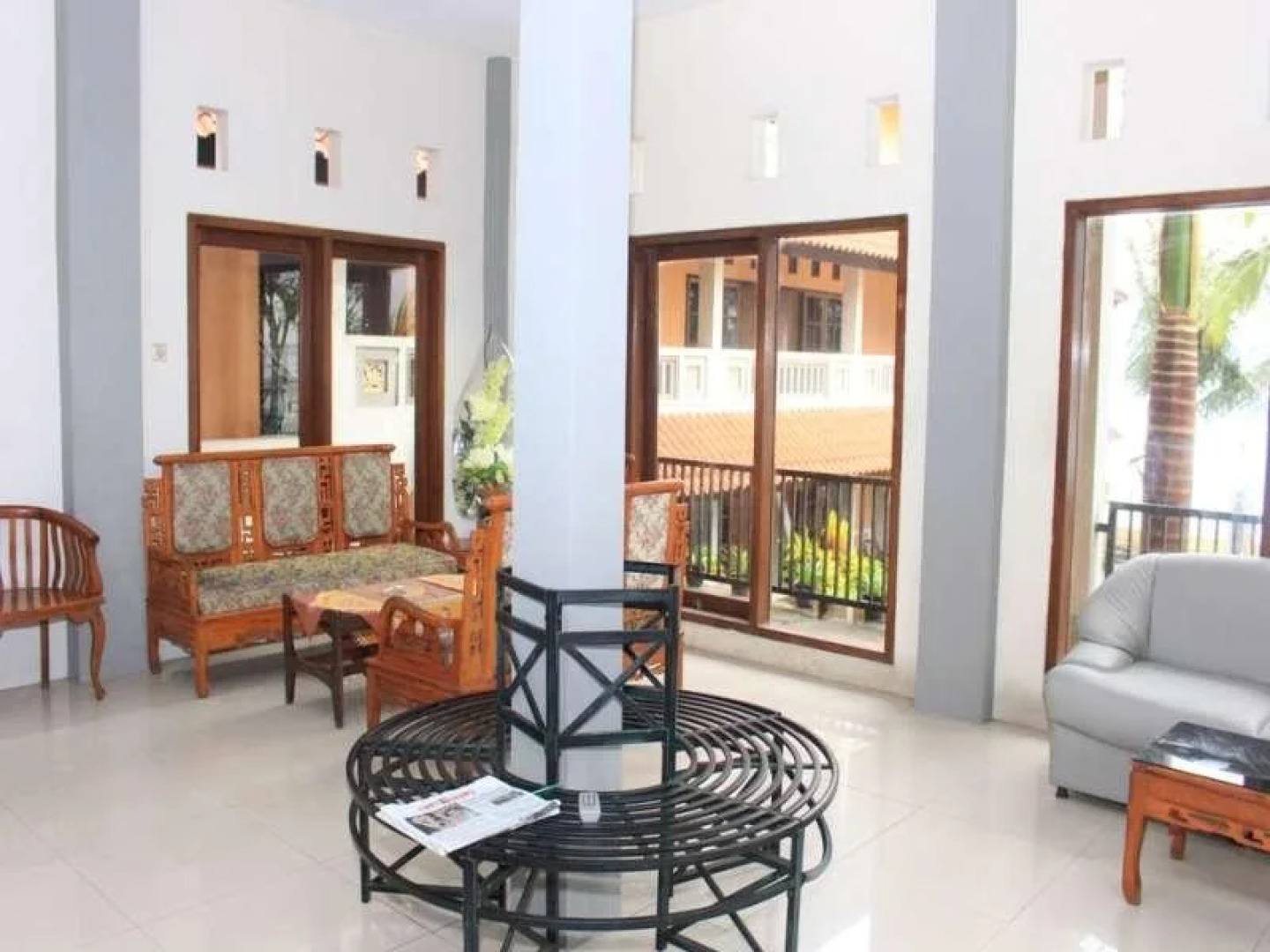 Baru Dua Beach Hotel and Restaurant