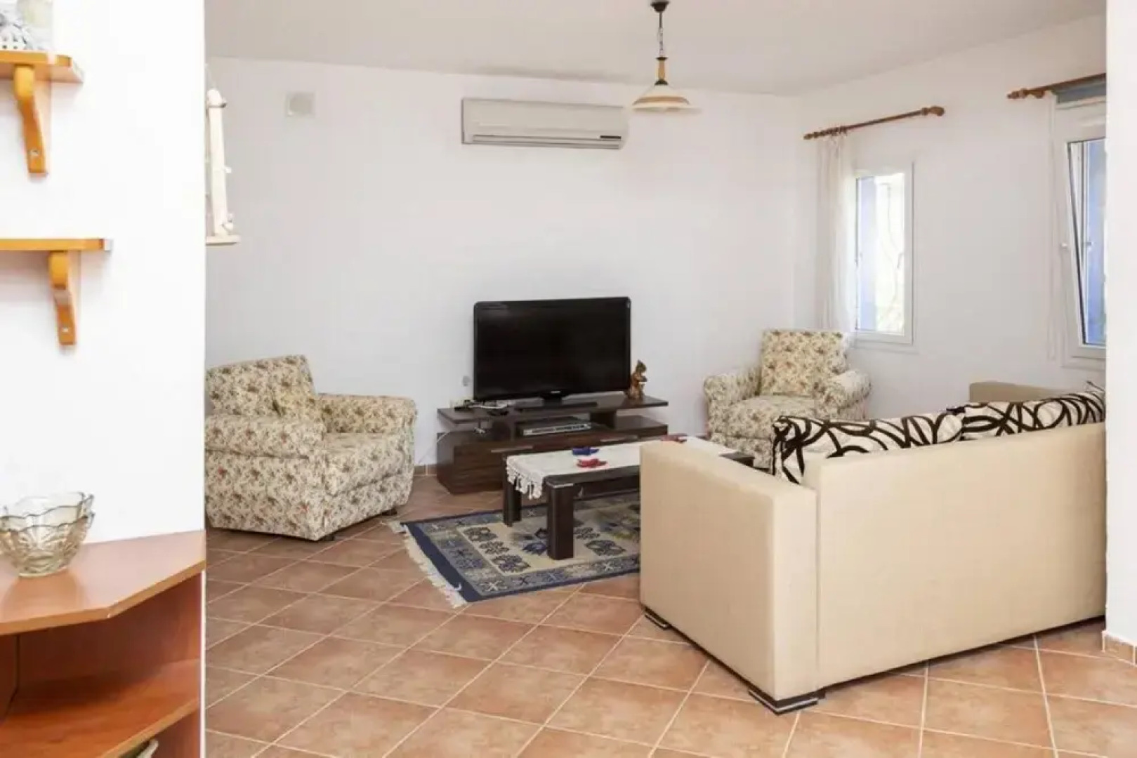 2 BR House With Garden in the Heart of Yalikavak