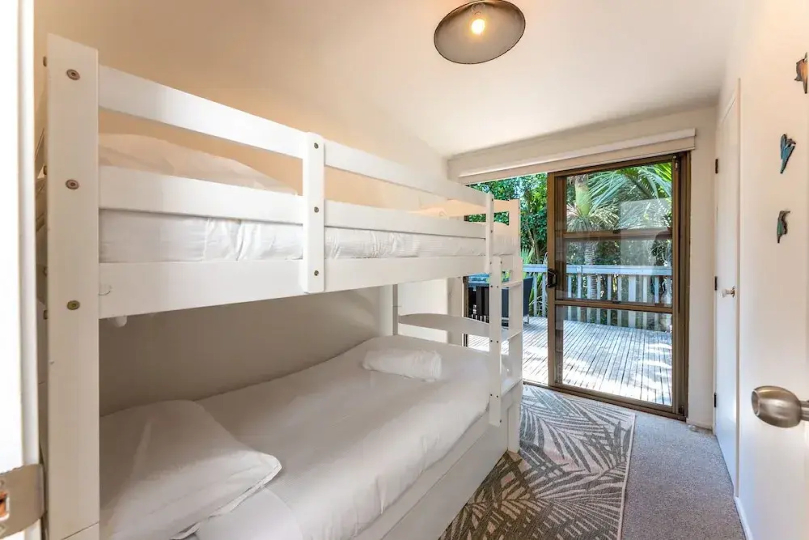 Treetops - Forest Escape - Onetangi