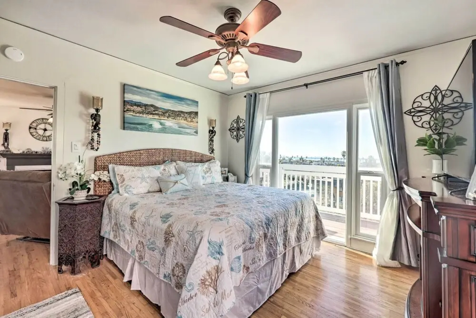 Walk to Ventura Beach: Comfy Home w/ Ocean Views