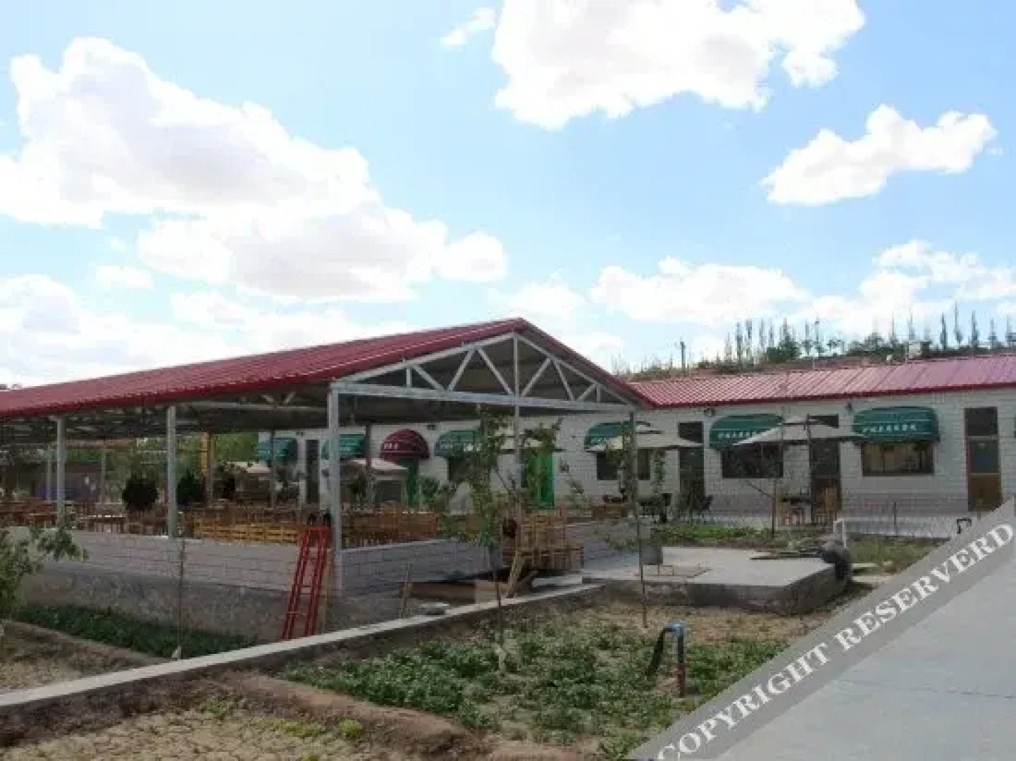 Shapotou Yanran Hostel