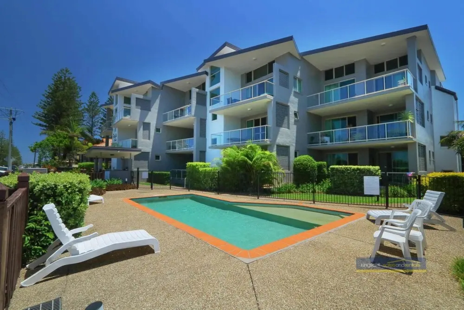 Pacific Royale Holiday Apartment 313