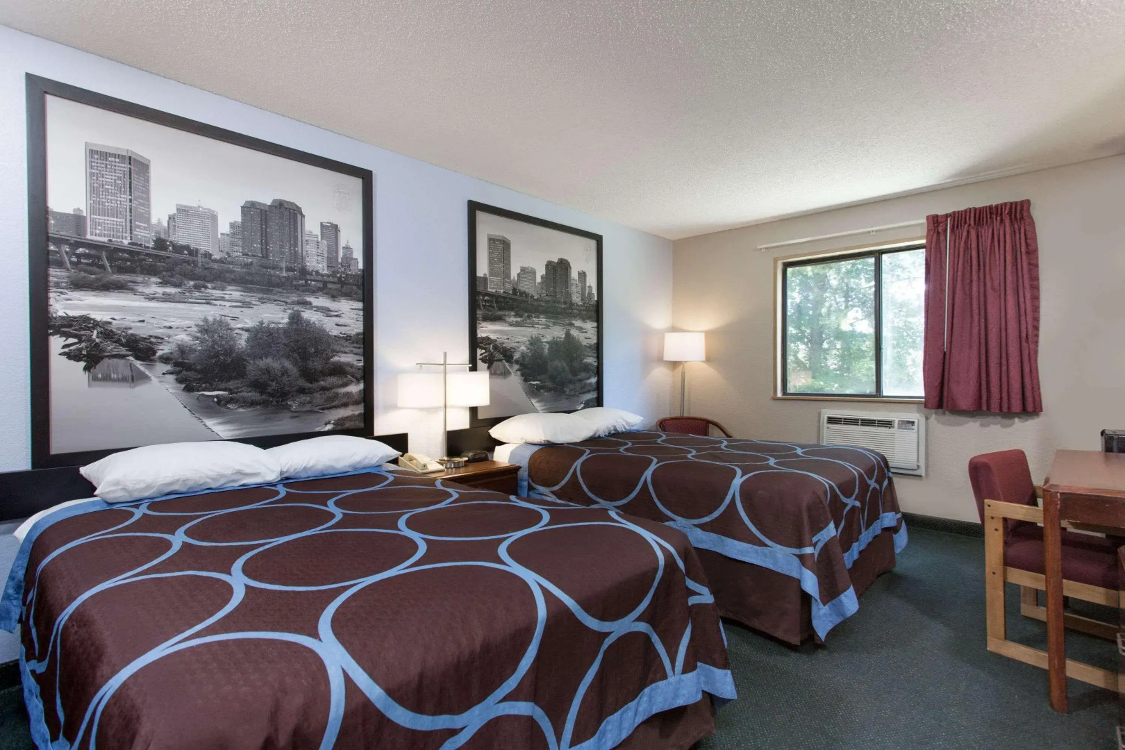 Super 8 by Wyndham Farmville