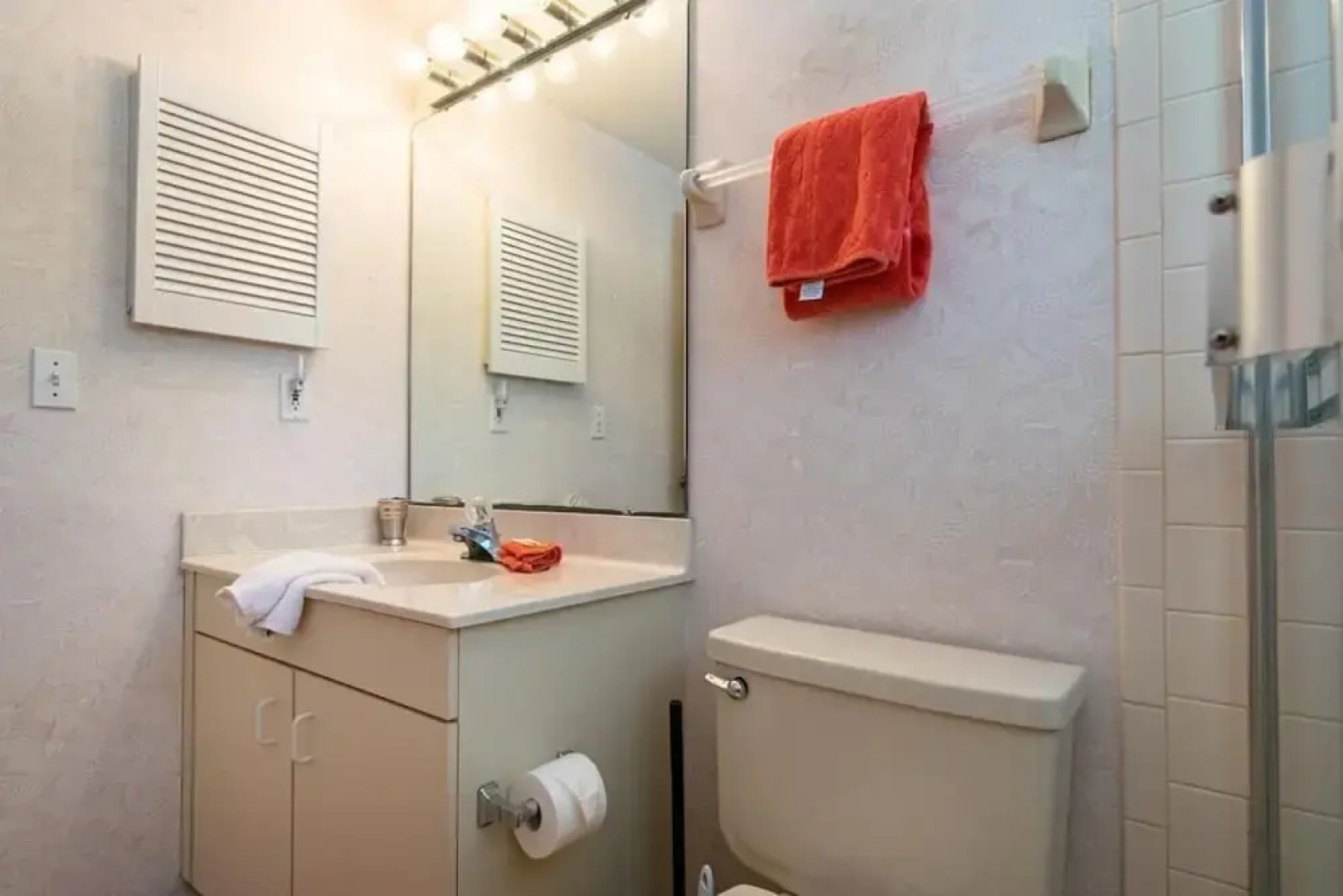 Jukes Beach House by RedAwning