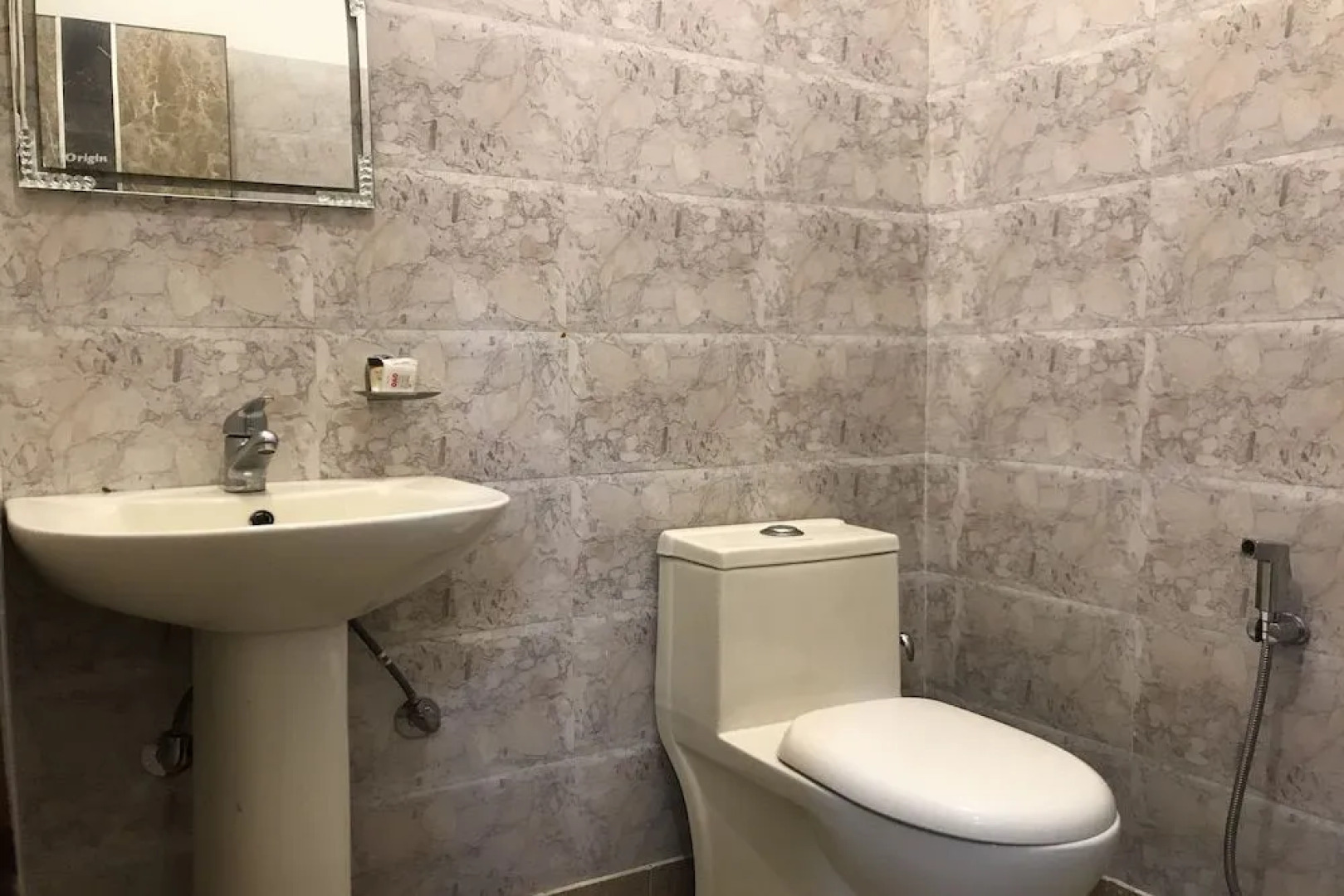 OYO 17443 Tirupati Residency