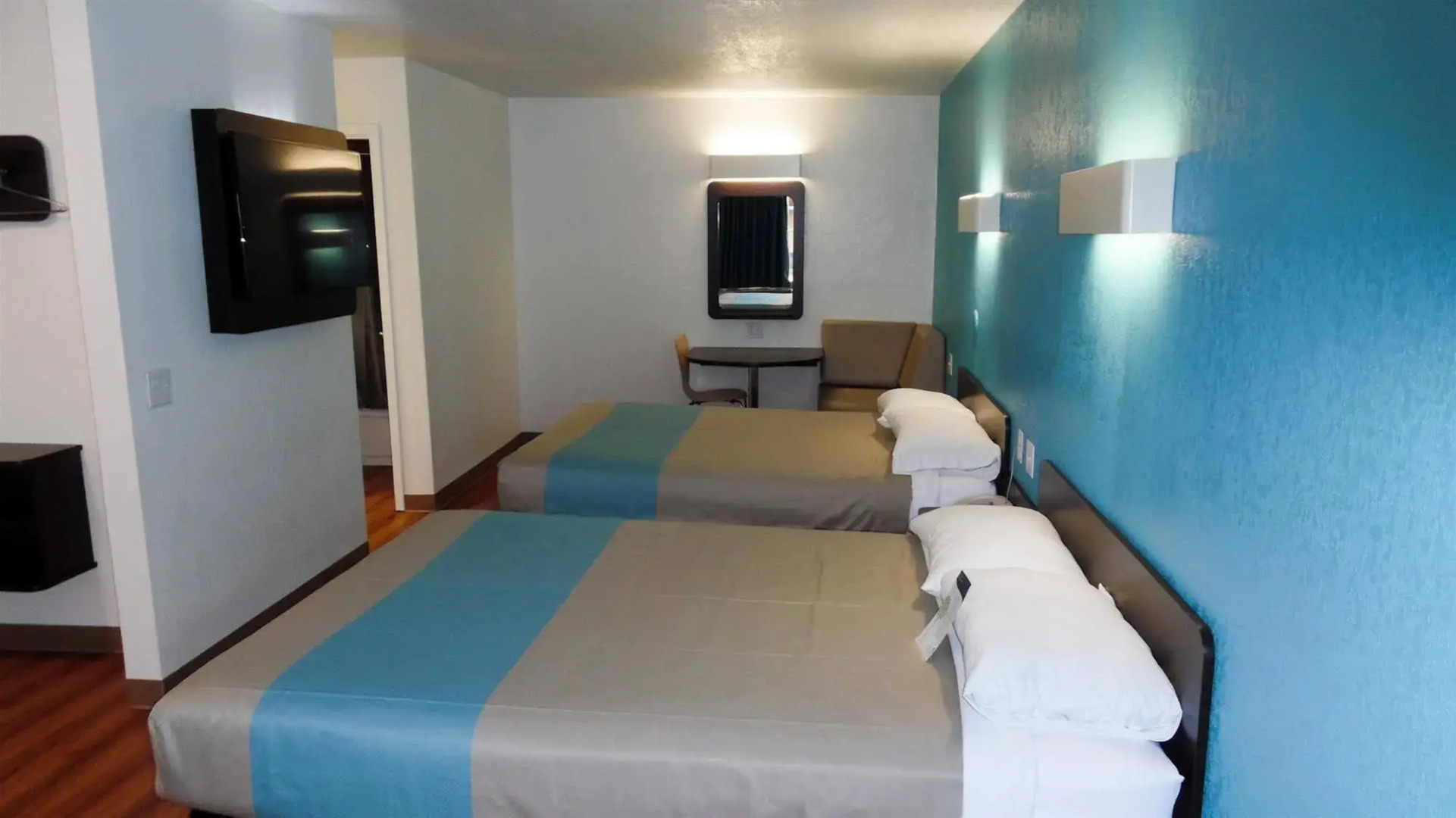 Motel 6 Dallas - Irving DFW Airport East