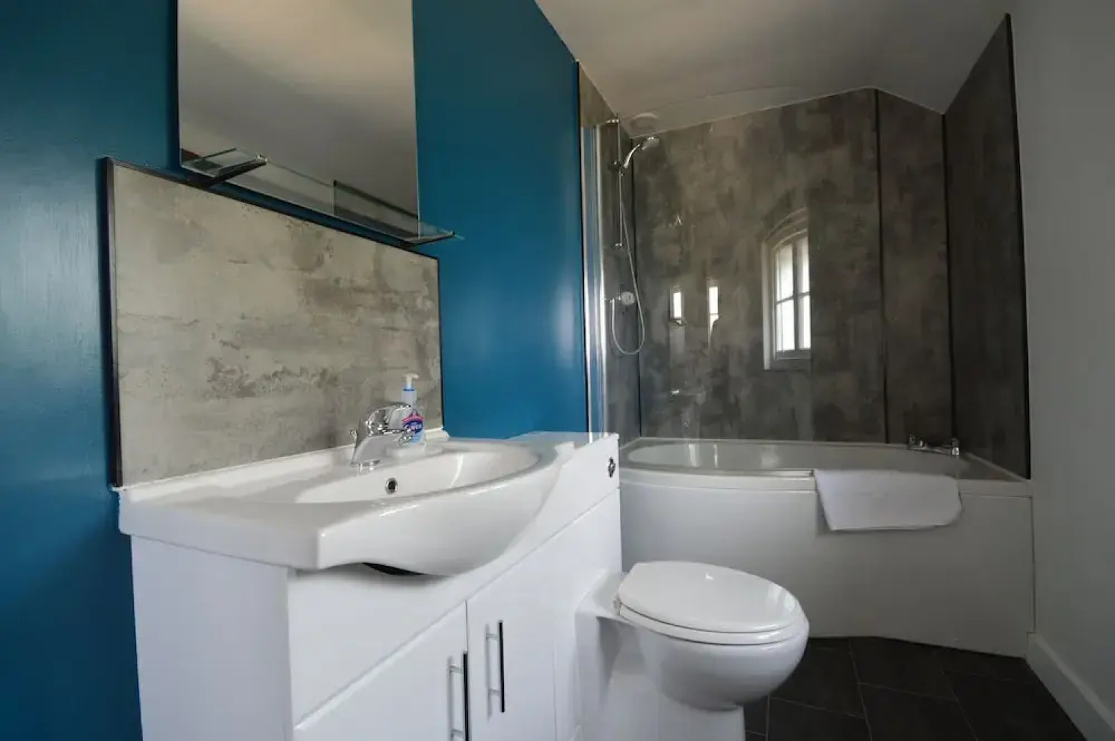 Whitewells Farm Cottages