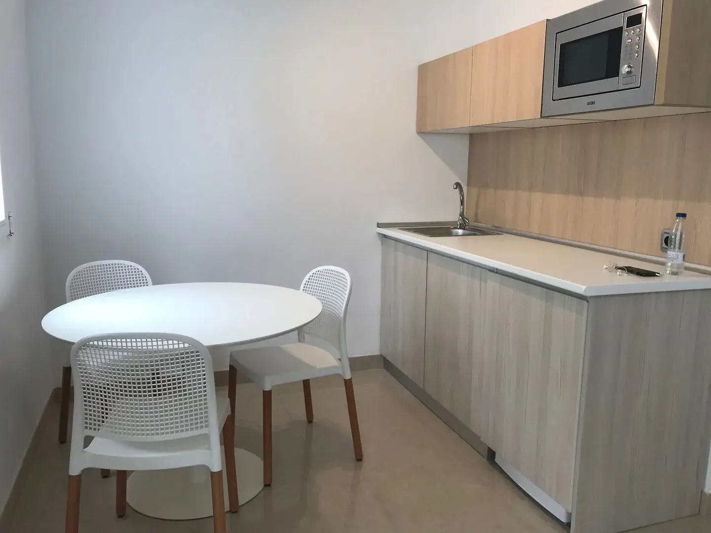 Отель Broncemar Beach Suites