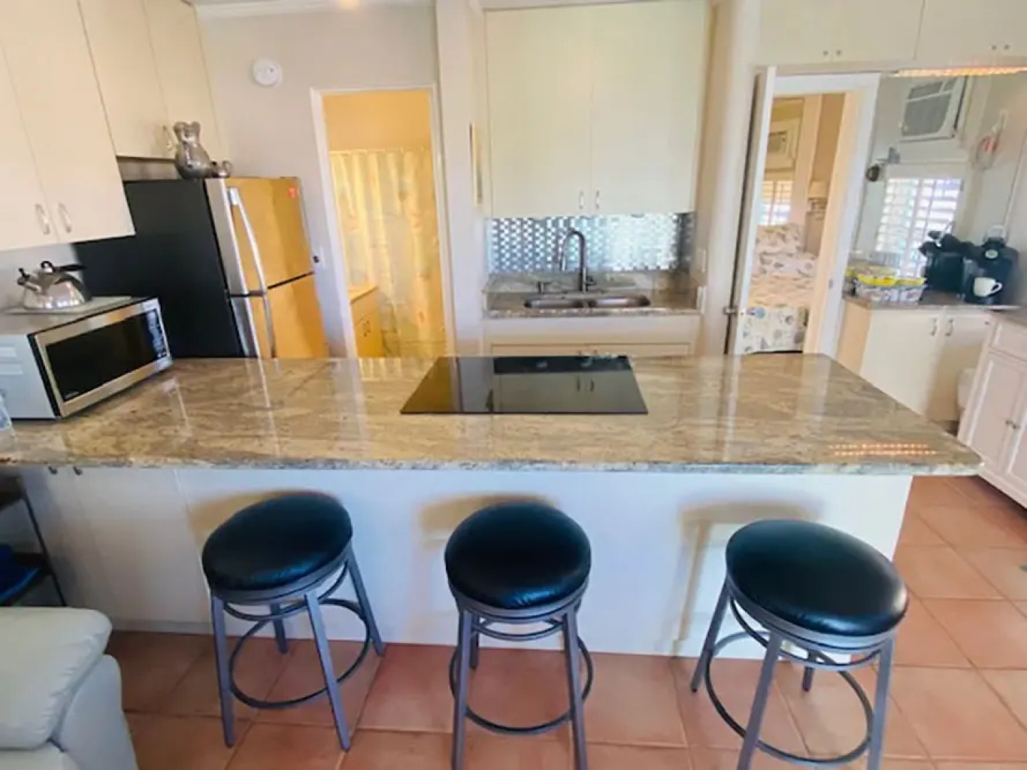 Redington Directly on the Beach Sea Rocket WiFi Parking 30