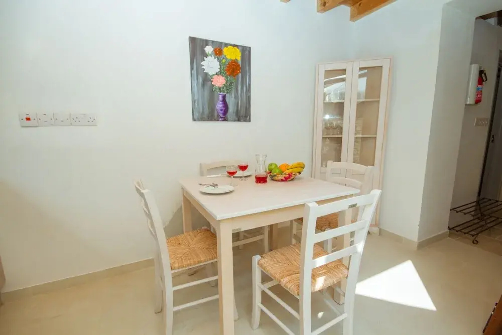 Thyone Studio Cottage