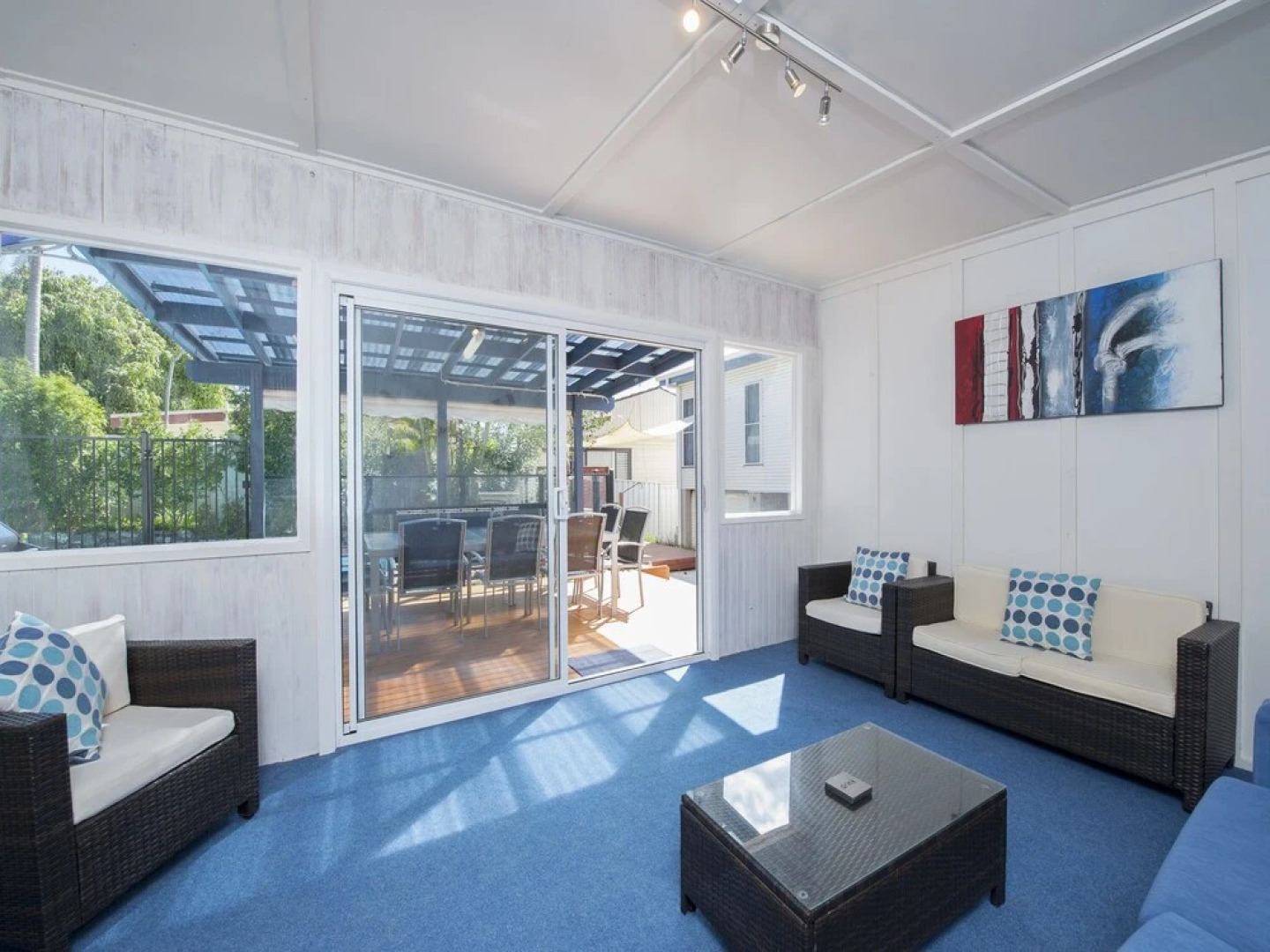 Beach and Bay, 121 Shoal Bay Road