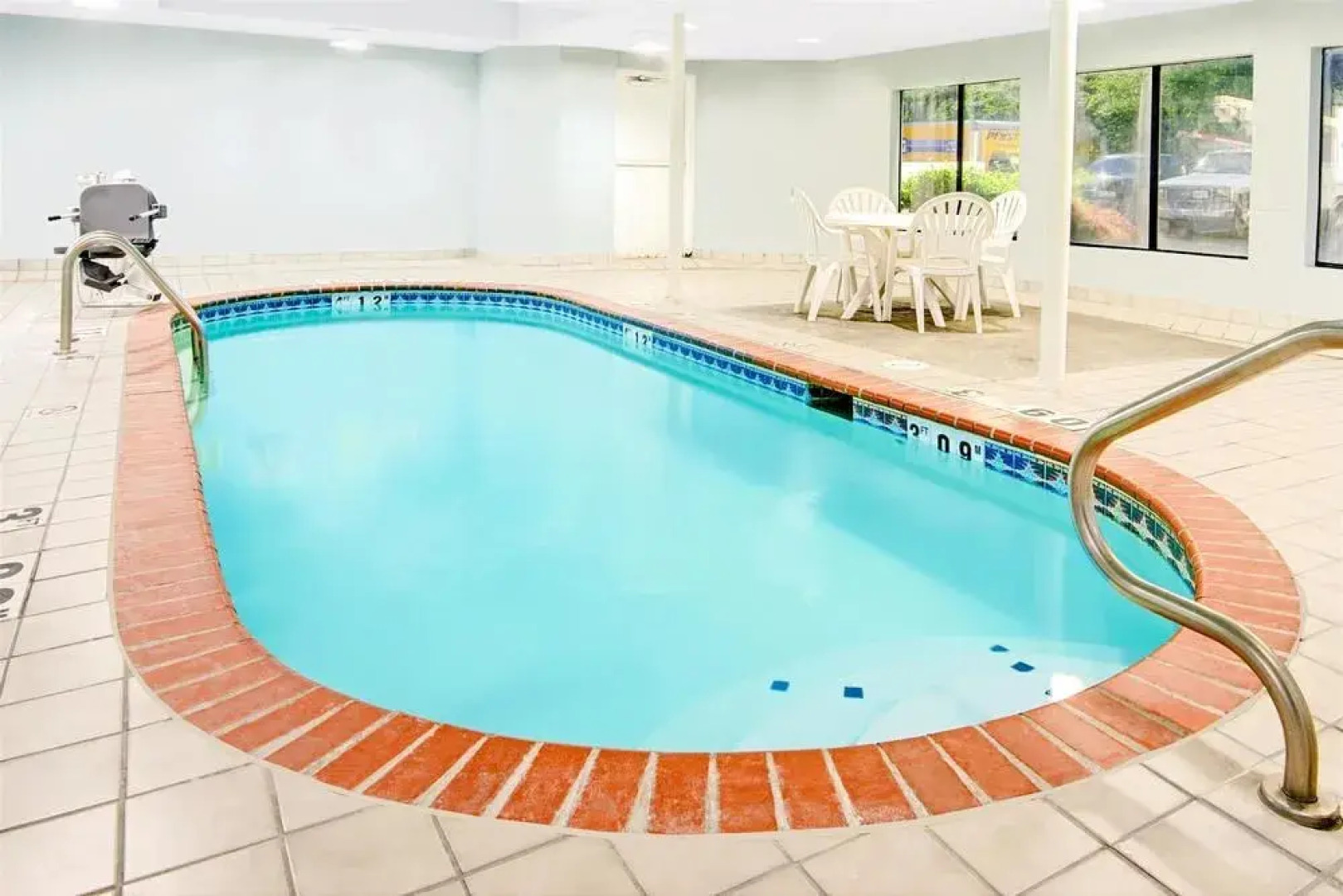 Days Inn Blue Springs