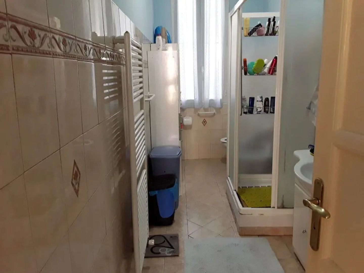 Room in Guest Room - Valle Degli Ulivi - Liguria, Italia