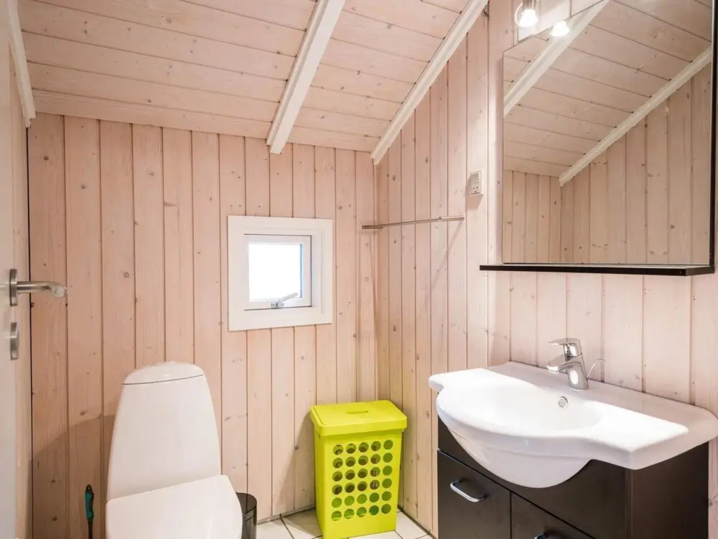 6 Person Holiday Home in Hemmet