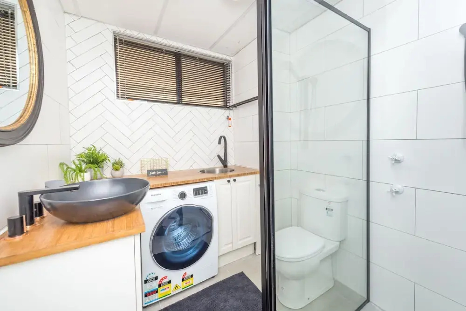 Bay Village 2 - Shoal Bay