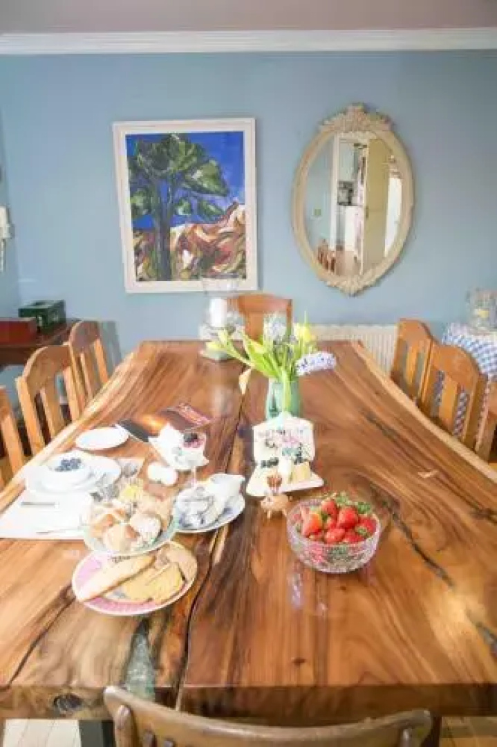 Fiuise Bed  Breakfast