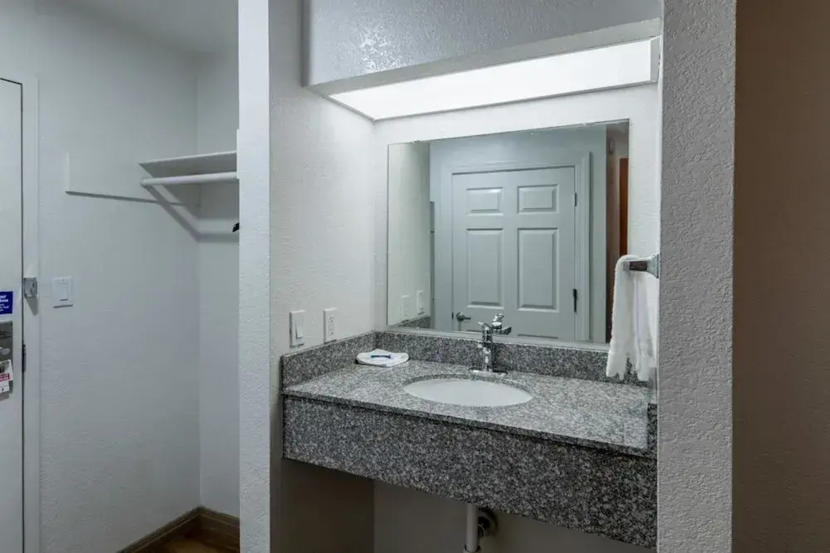 Motel 6 Hutchins, TX