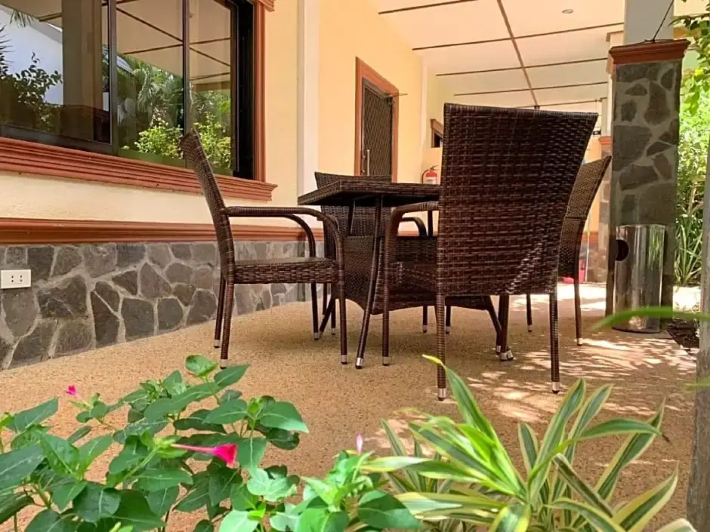 Bungalow in Alona, Alona Park Residence