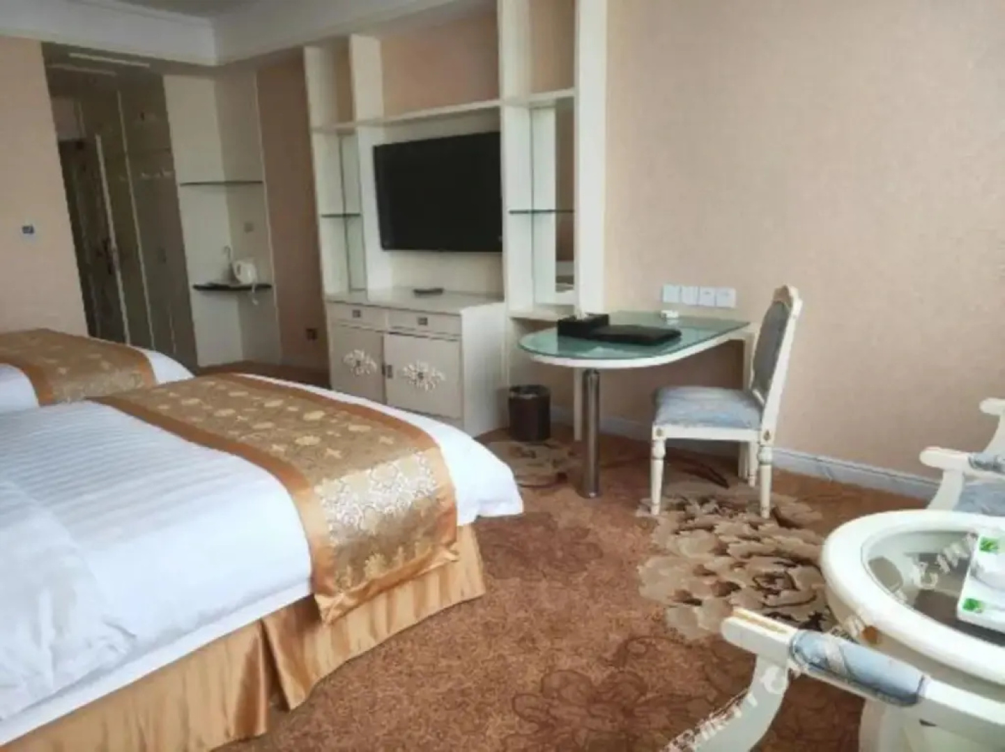 Yalong River Hotel