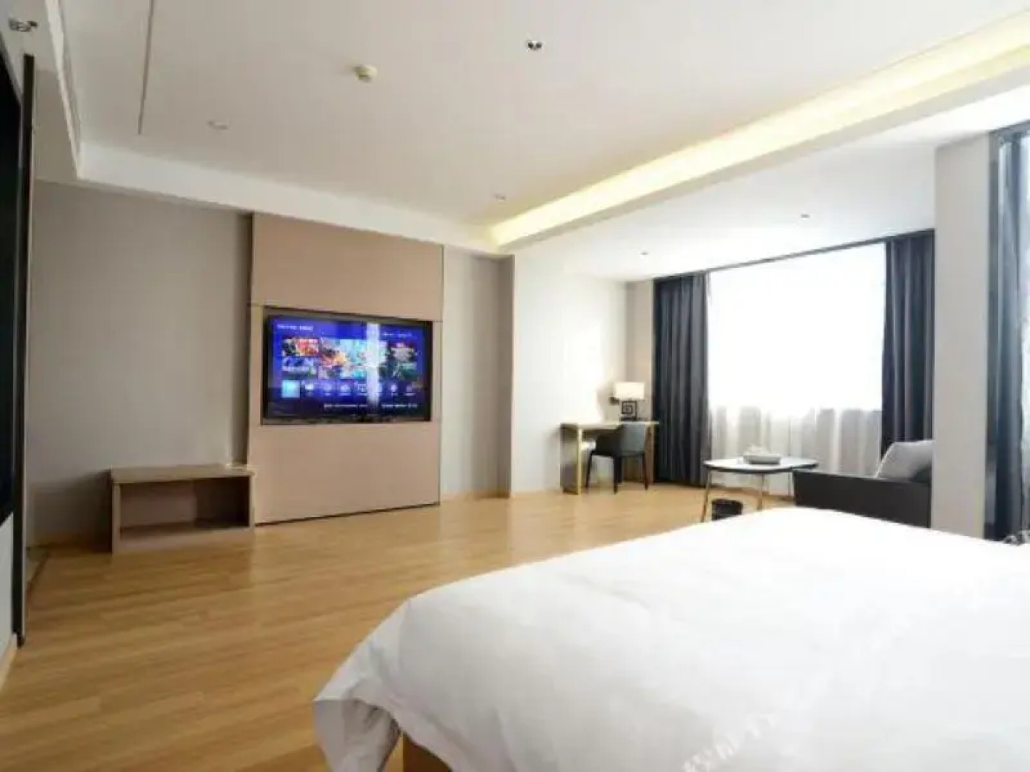 Weierhong City Hotel (Fu'an Wanli Plaza)