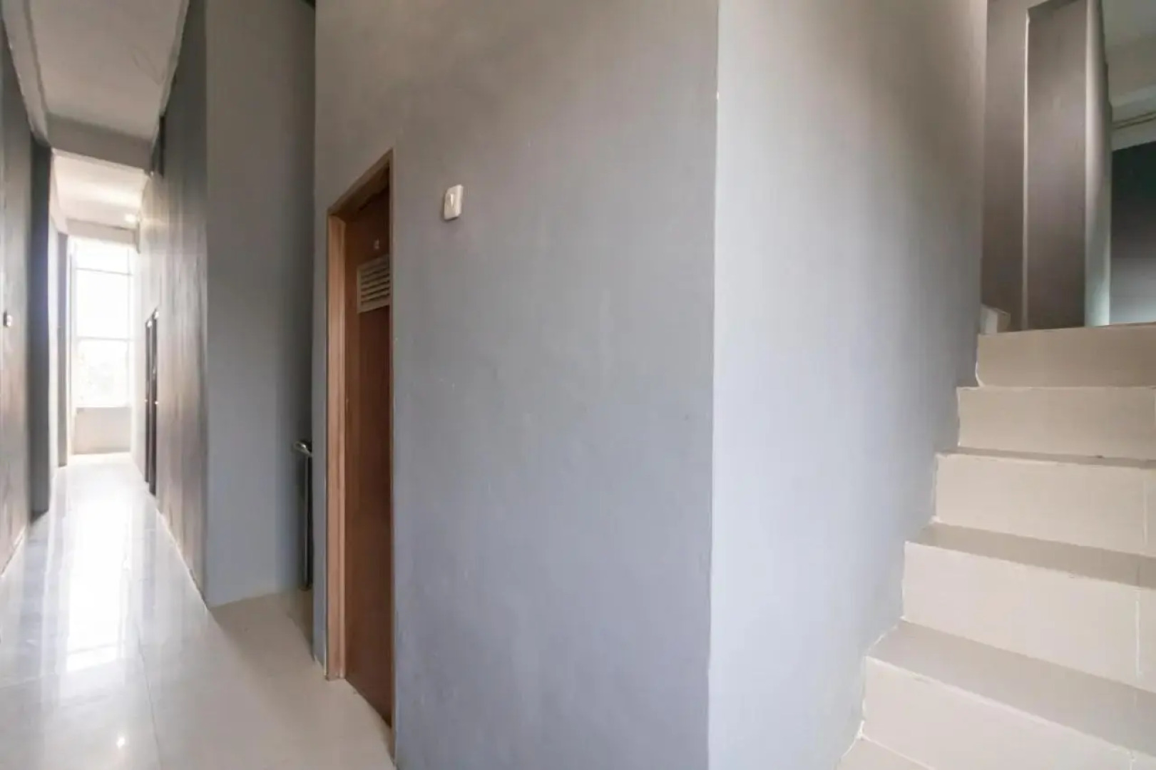 RedDoorz Plus near Palembang Trade Center 2