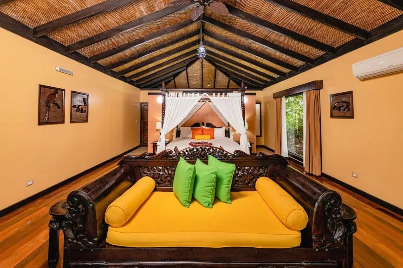 Hideaway Rio Celeste