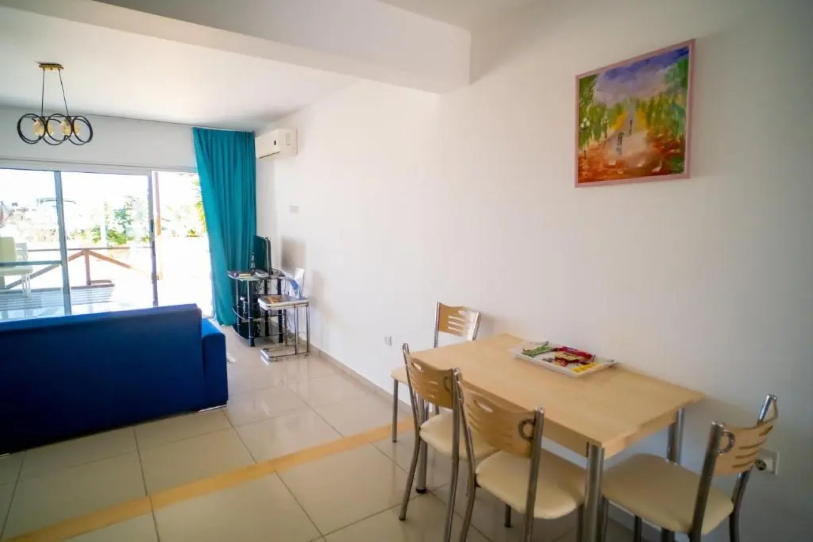 Spacious Three-Bedroom Apartment with Sea View A2