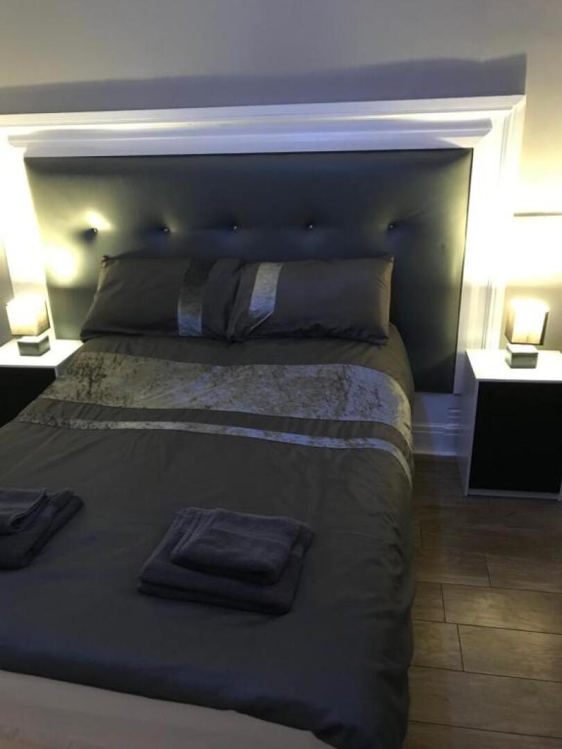 Sandy Pad's Apartments