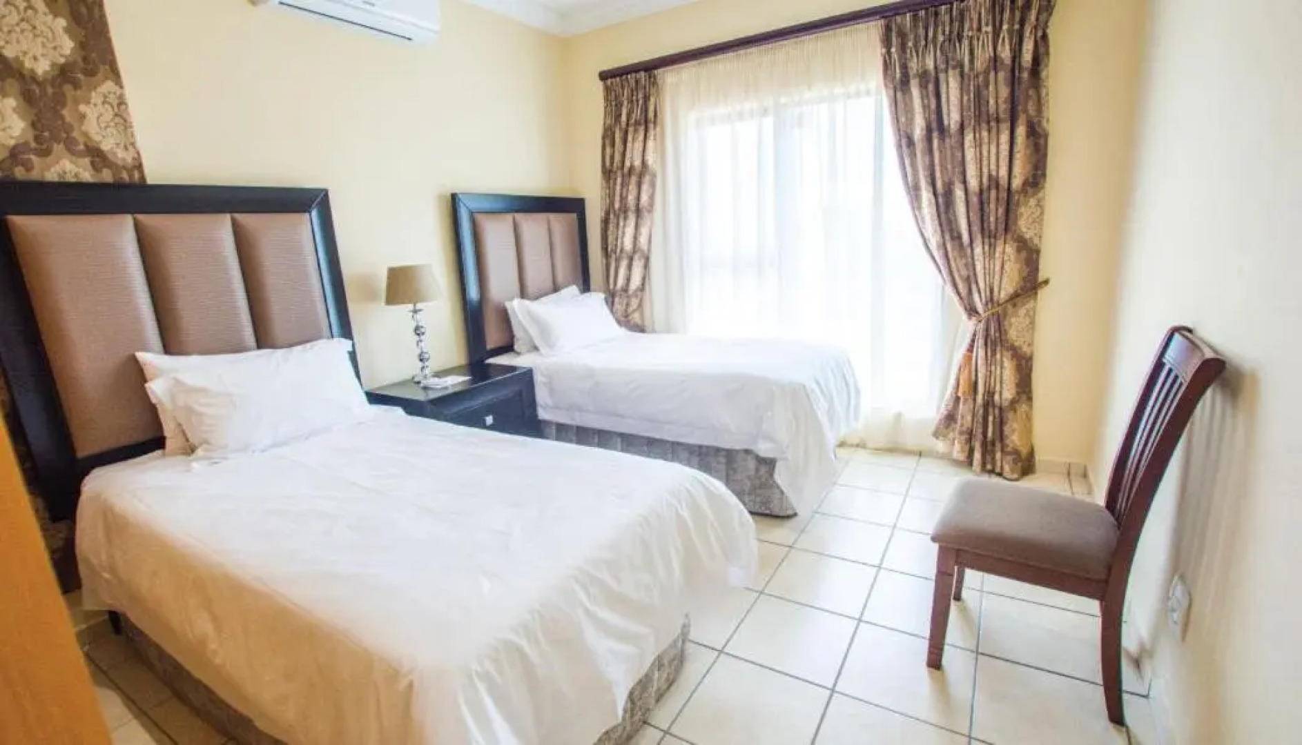 HoyoHoyo Acorns Lodge