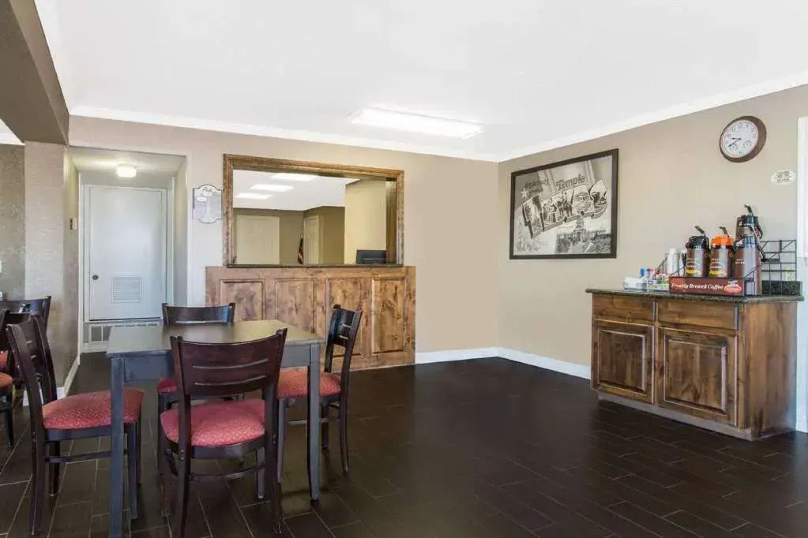 Super 8 Motel - Temple