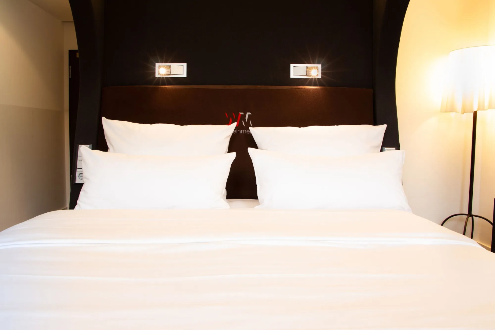 Numa Berlin Weinmeister