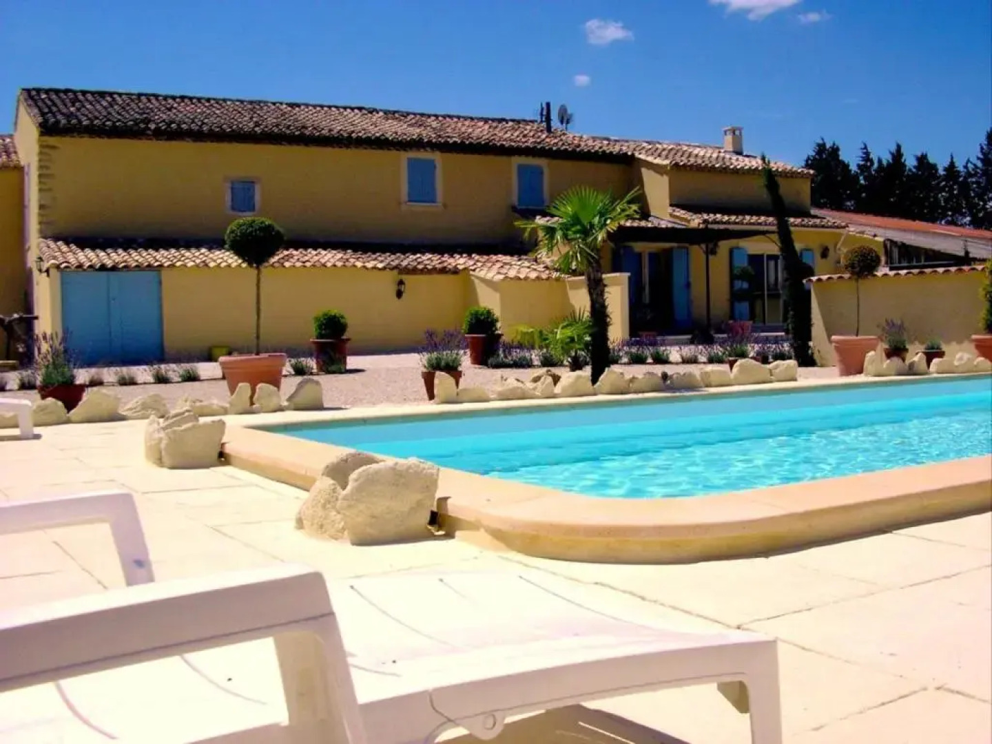 Demeure dhôtes et Mas Maurice