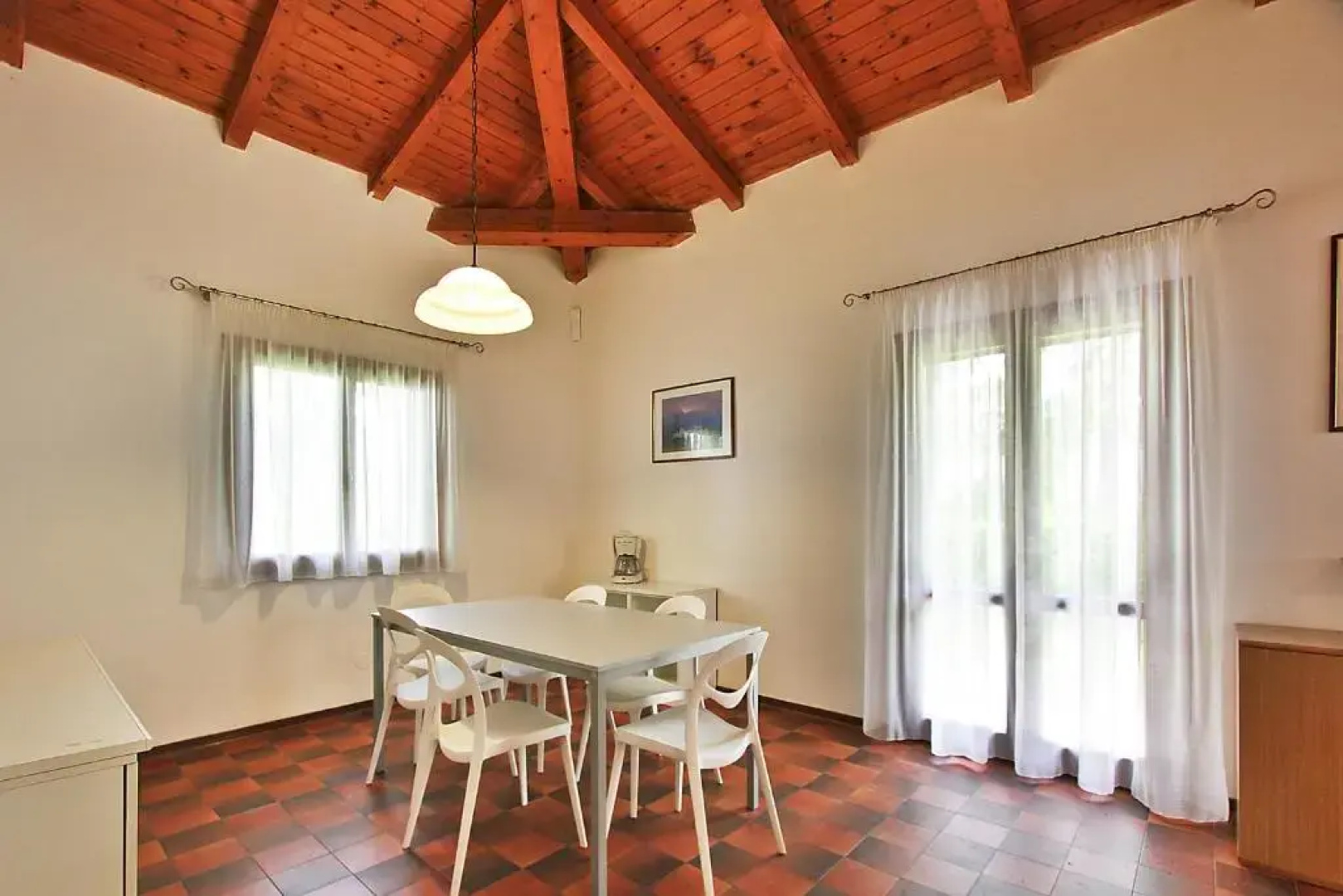 Villa White