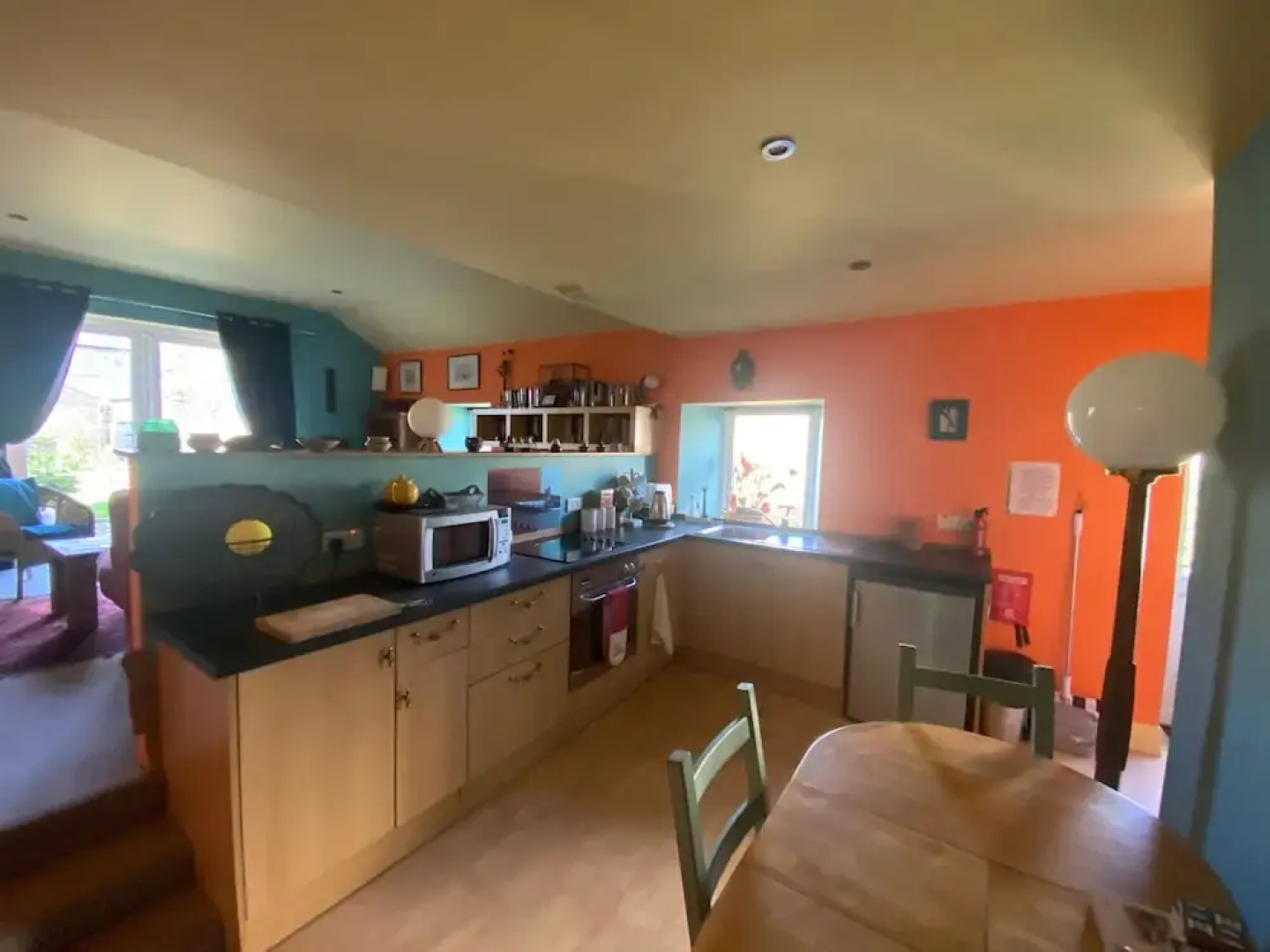 Cosy and Stylish Cottage in Thornhill