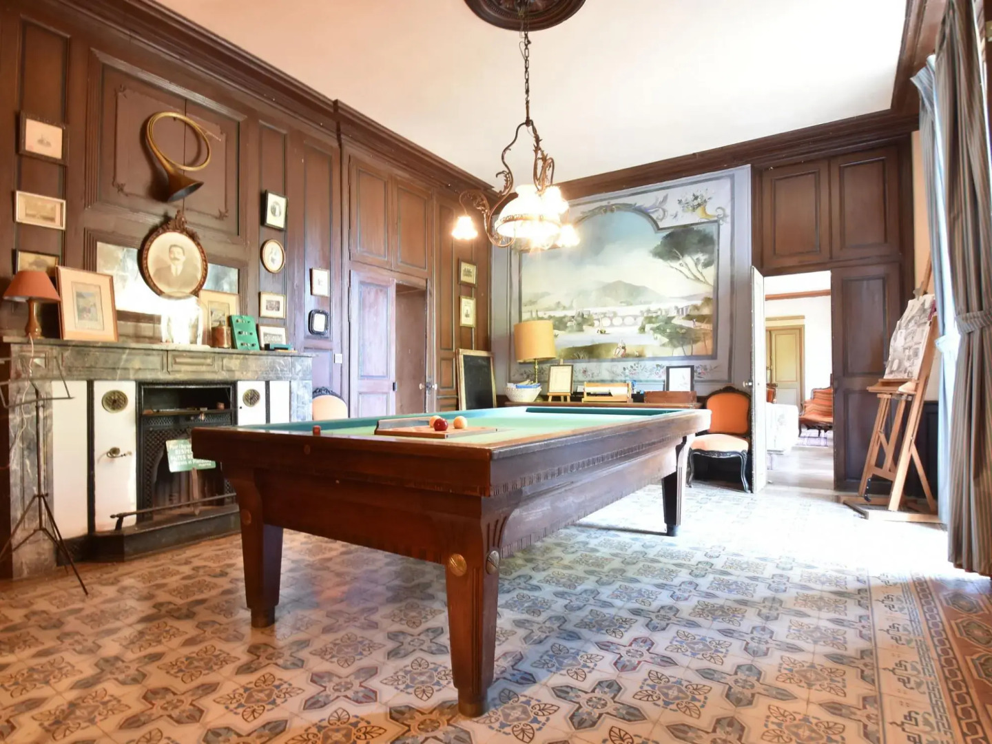 Vintage Mansion in Saint-aubin-sur-loire With Pool