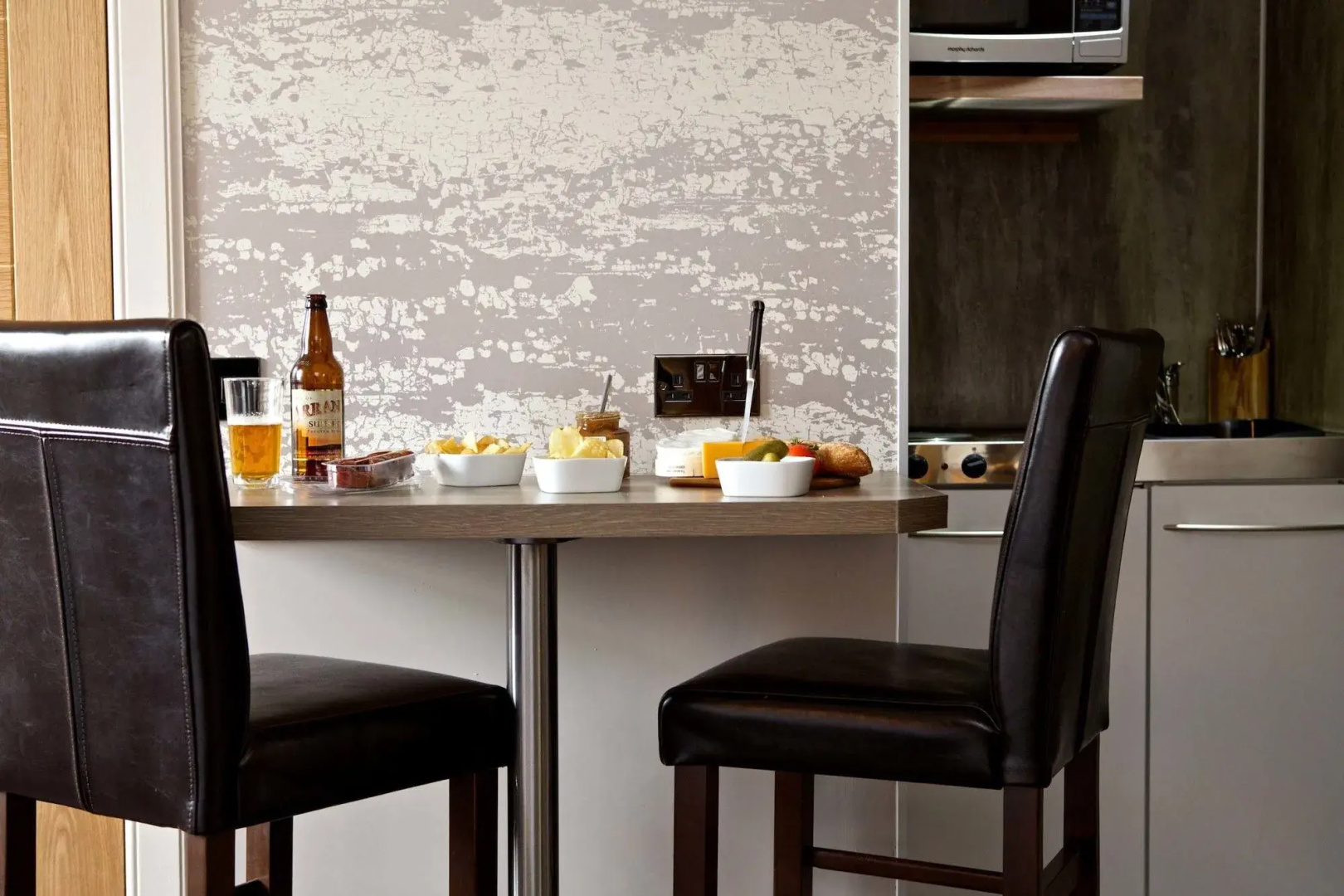 The Tower Gastro Pub & Apartments