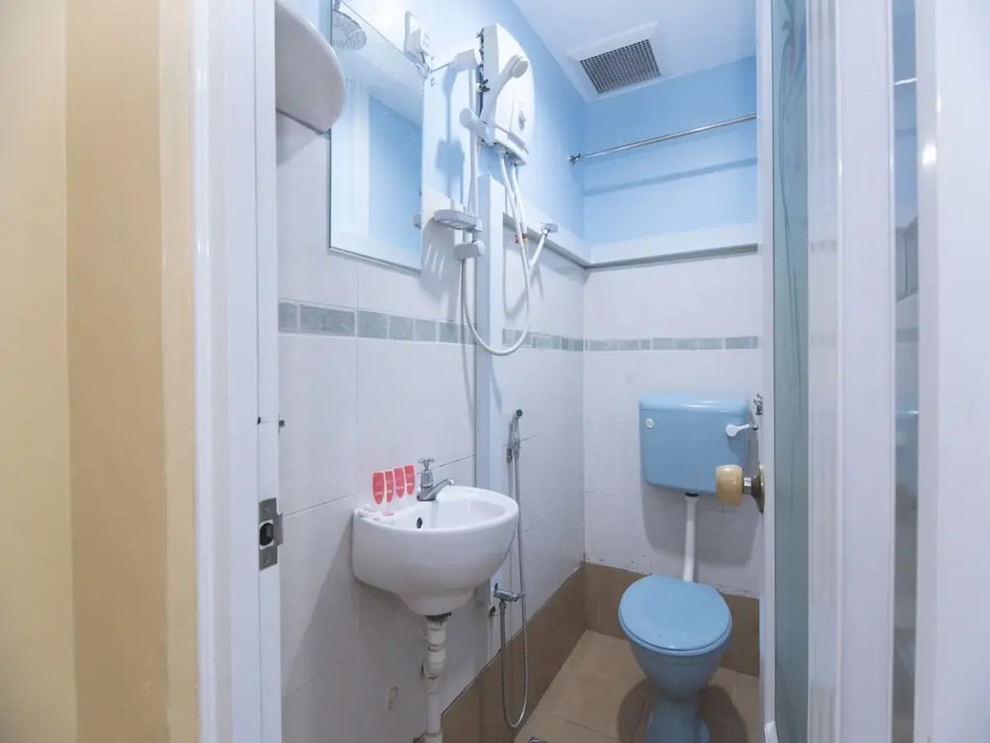 Rafik Ali Motel by OYO Rooms