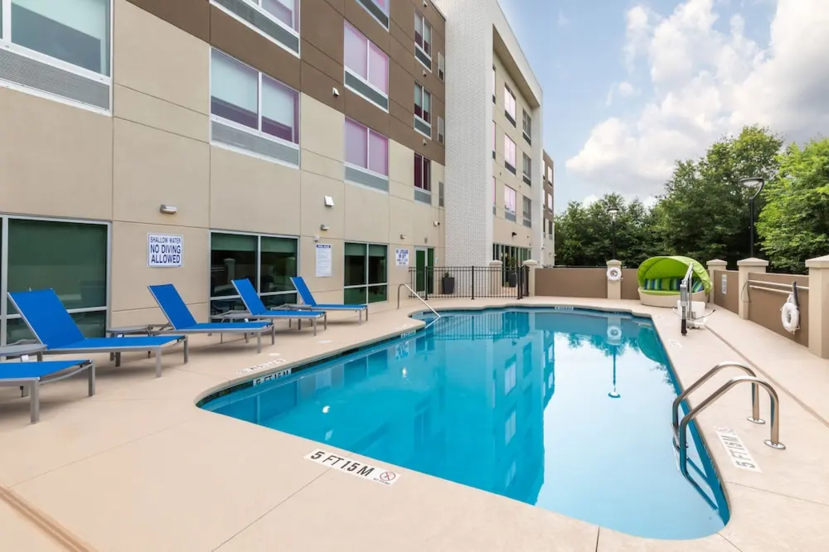 Holiday Inn Express & Suites Greenville S- Piedmont, an IHG Hotel