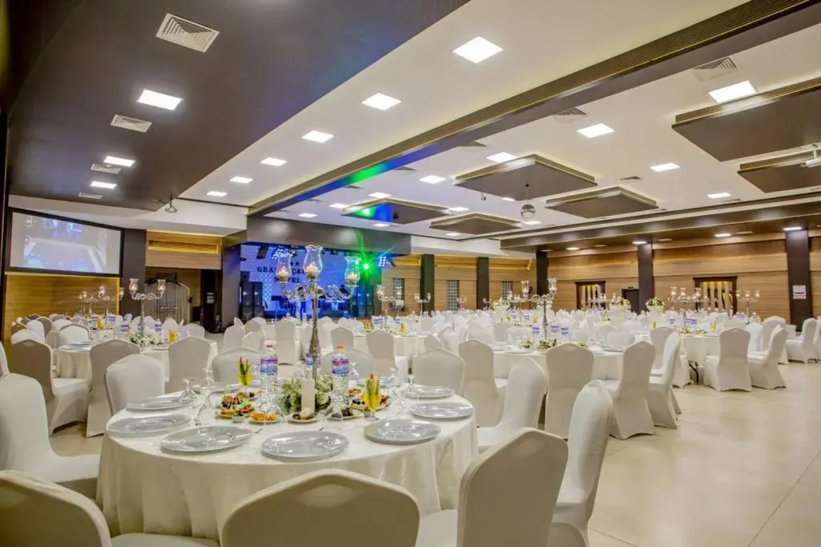 Grand Cali Hotel