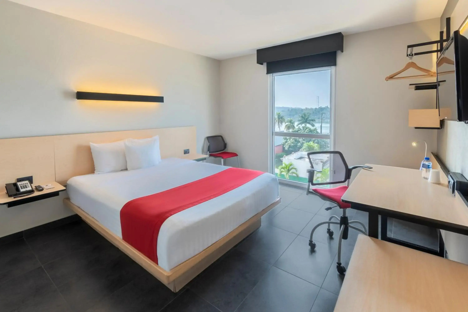 City Express by Marriott Paraiso