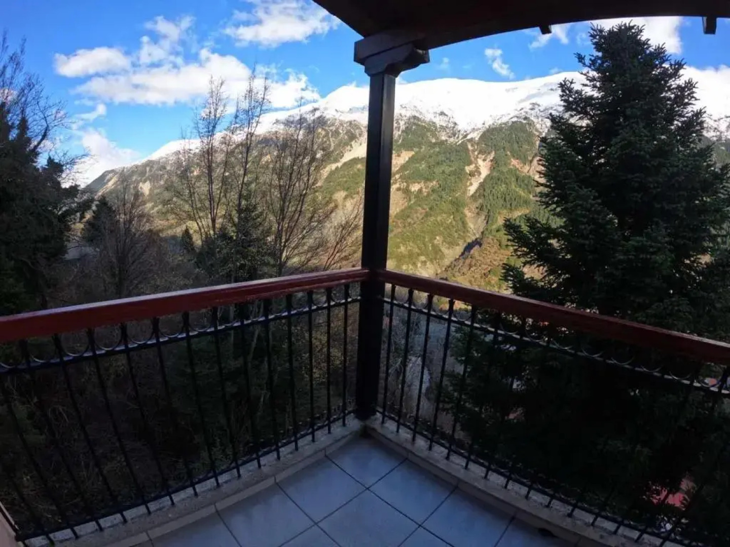 4 Seasons Tzoumerka Senses