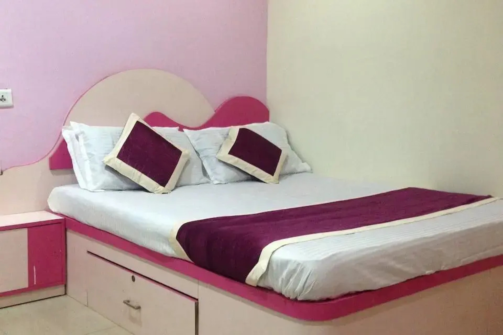 Hotel Ushasree Residency (50 Km from Araku Valley)