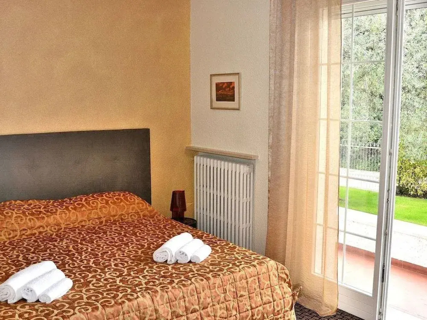 Villa del Filar With Pool