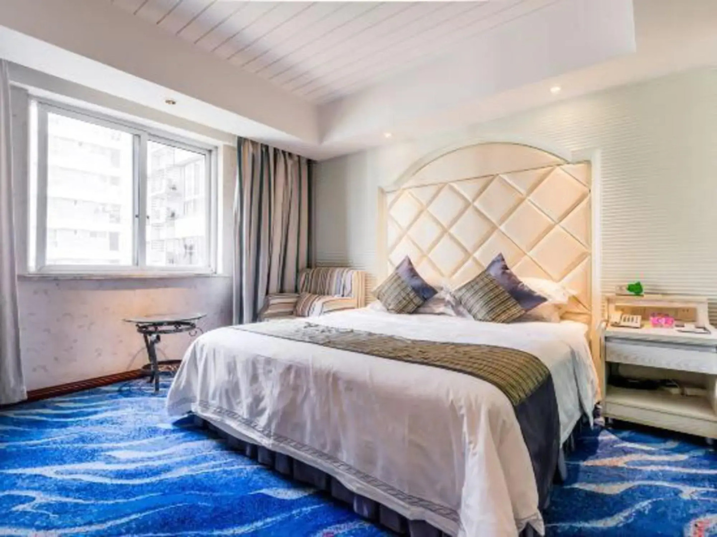 Manhattan International Business Hotel