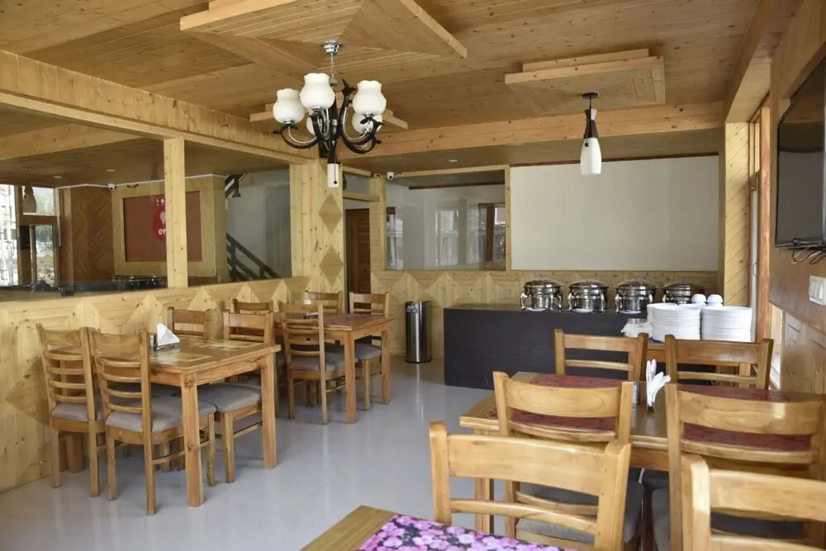 OYO Rooms Apple Orchards Gadherni