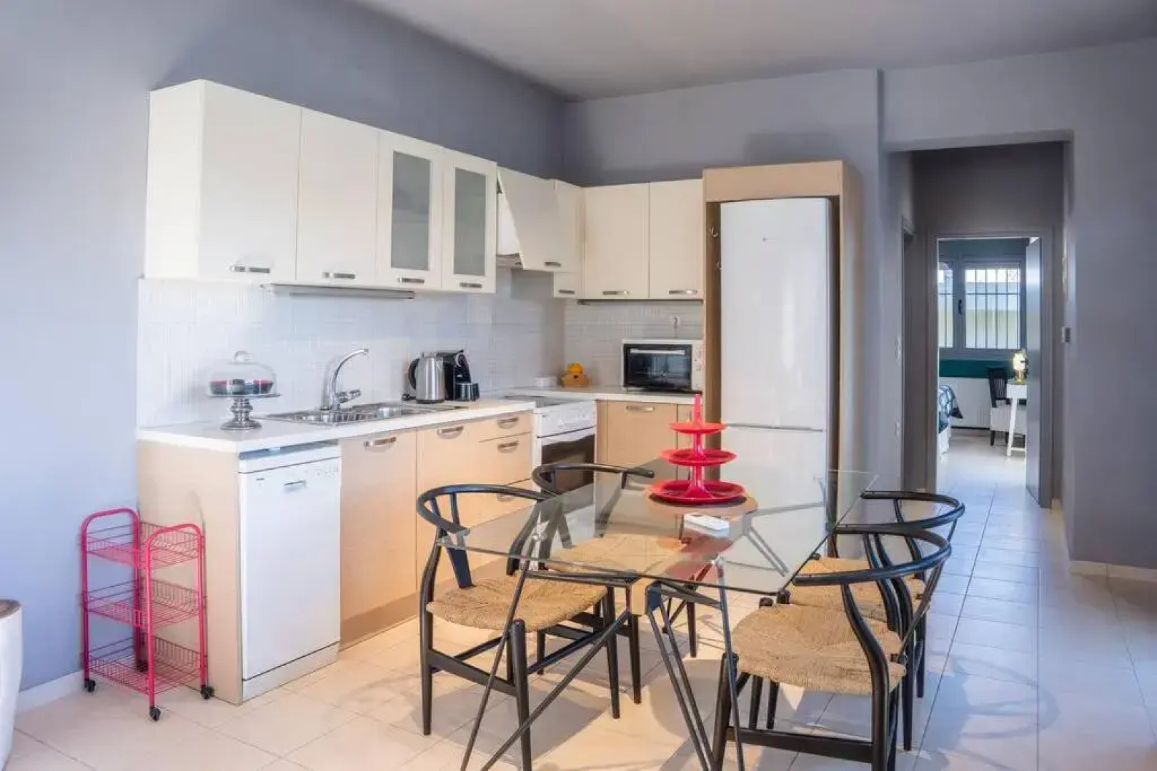 Maya’s residence by the sea w/garden and BBQ