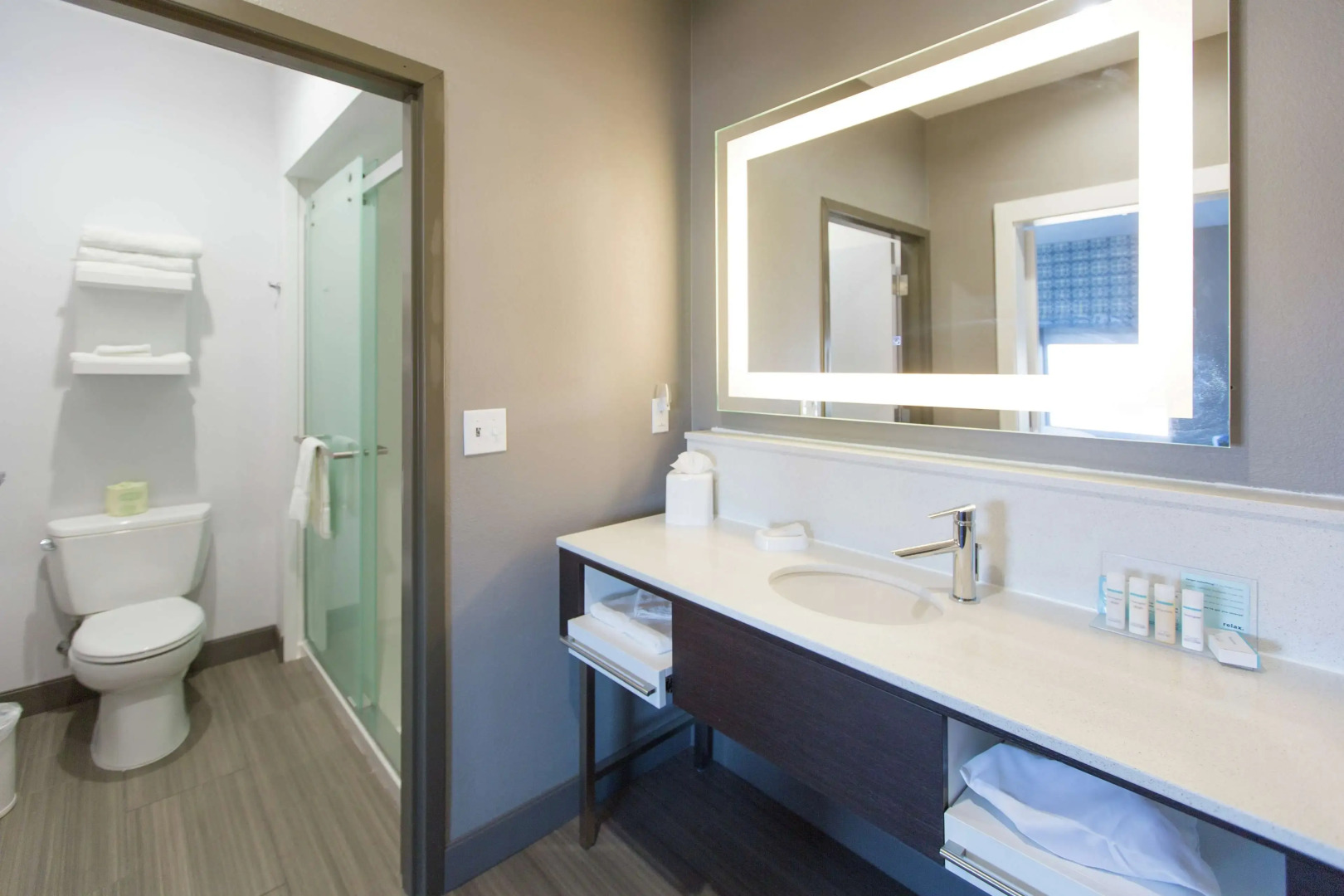 Hampton Inn & Suites Stroud