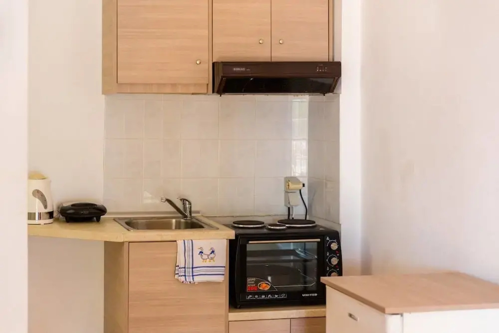 George Apartments Stegna